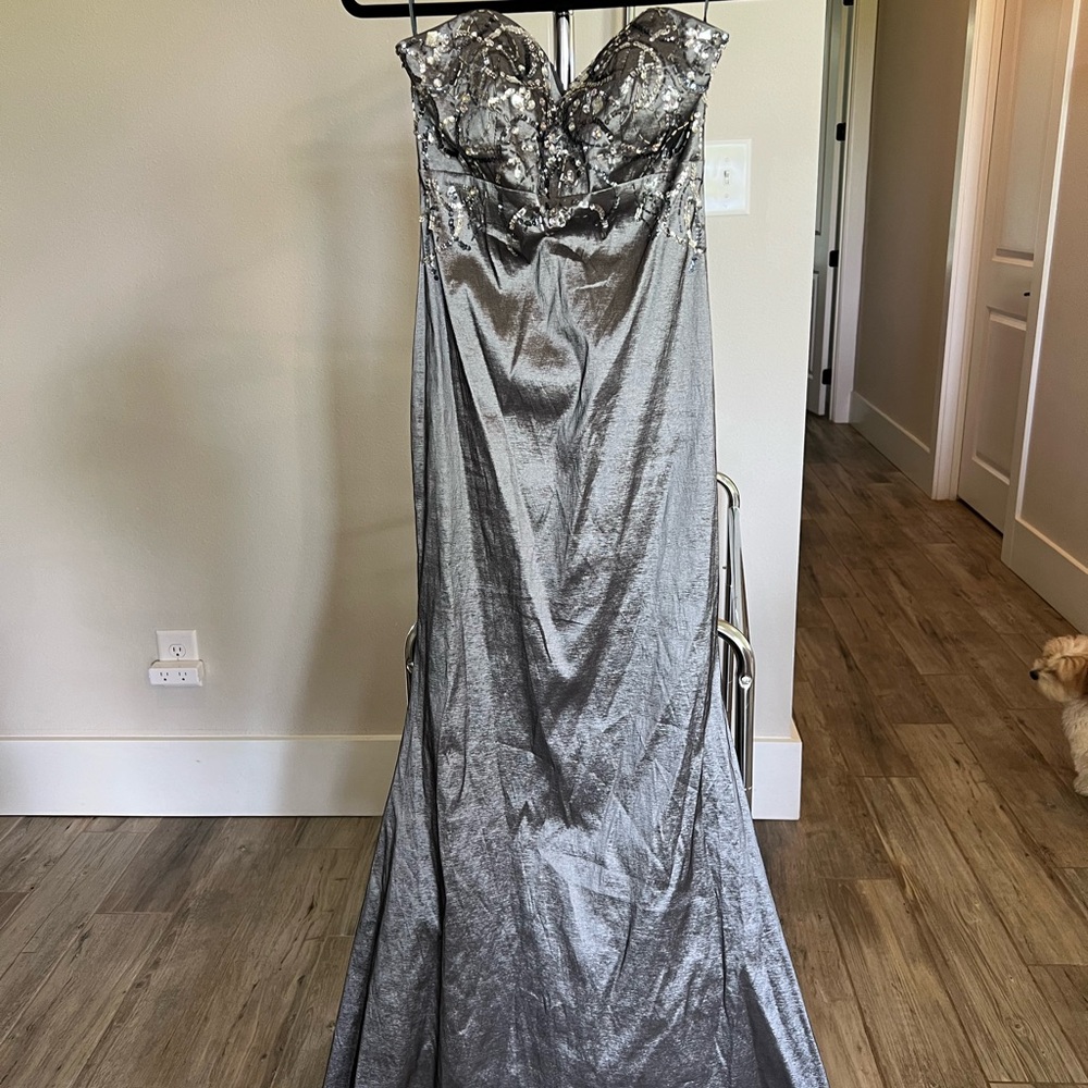 Jump Apparel Gray Dress